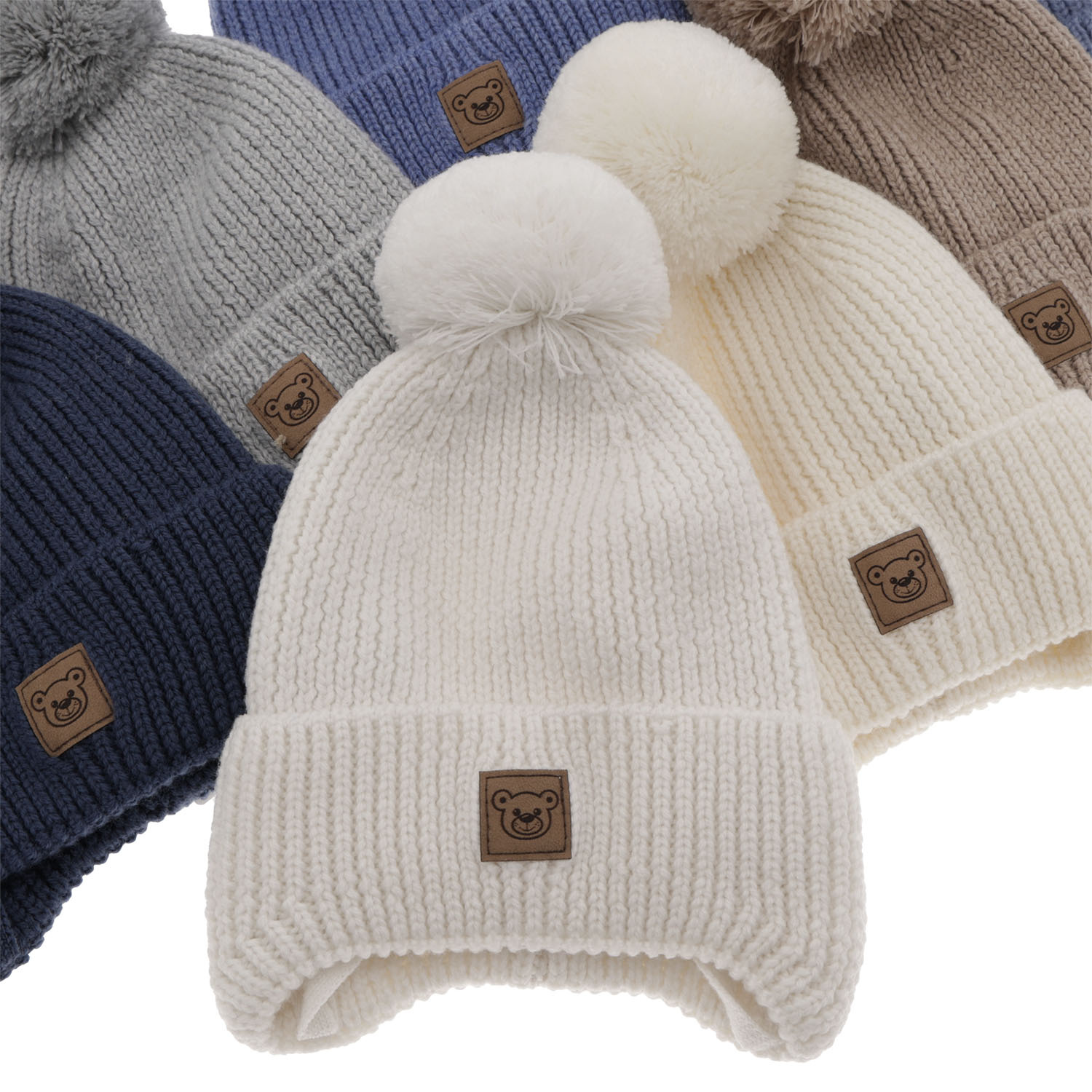 Boy's winter hat white 100% extra fine merino wool, lined with wool fleece Tacco
