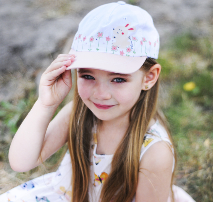 Girl's summer cap white Ola