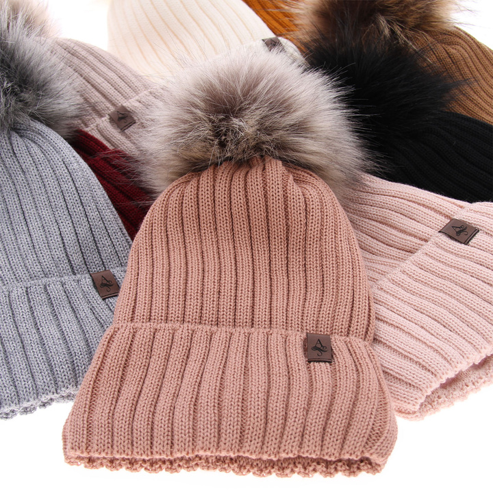 Woman's winter hat pink merino wool Texa