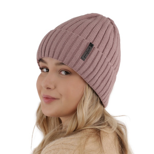 Woman's winter hat ecru Parisa