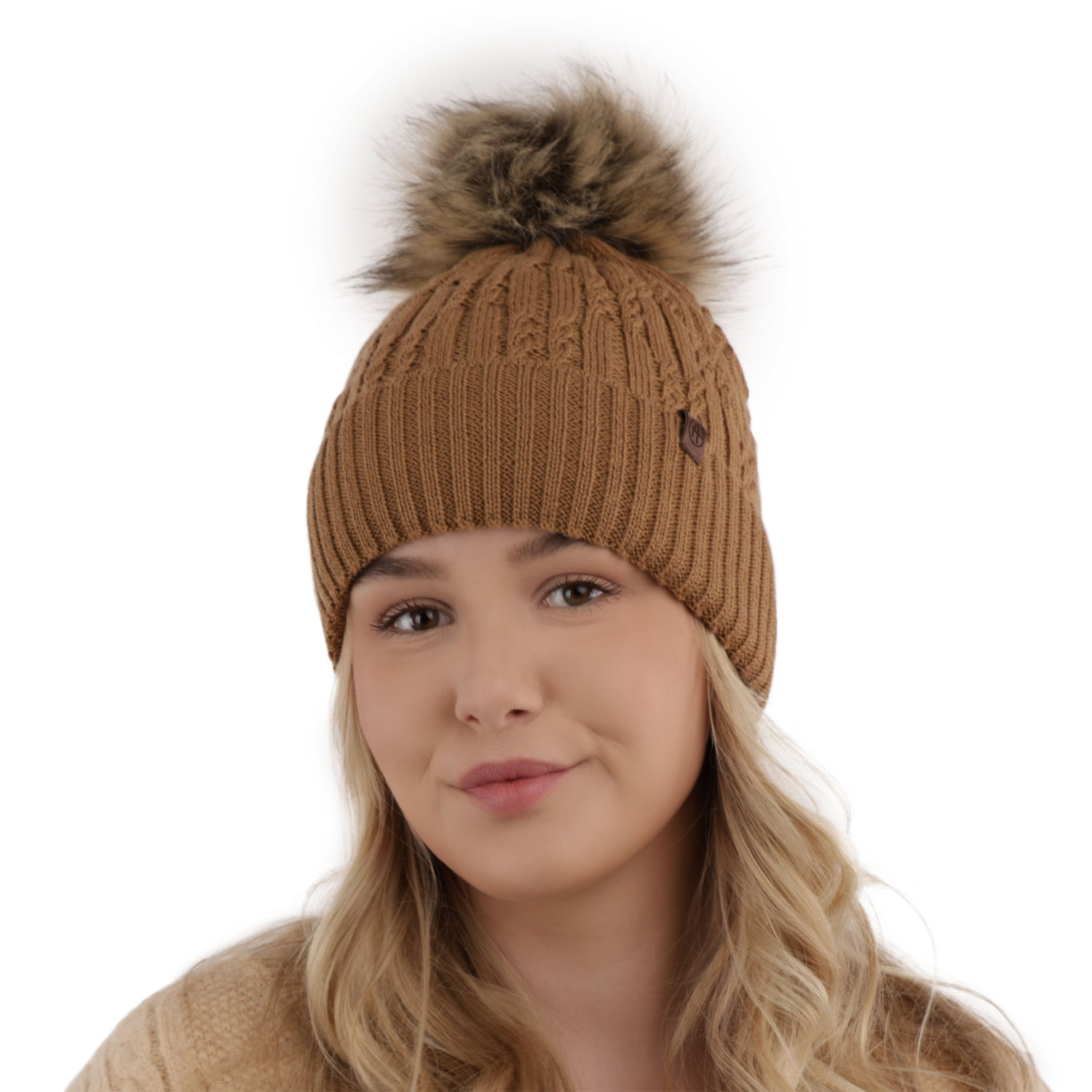 Woman's winter hat pink merino wool Larida