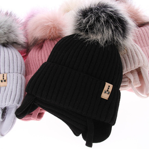 Girl's winter set: hat and tube scarf pink Preria with pompom