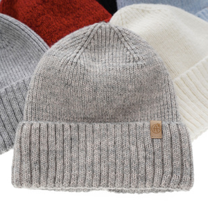 Woman's winter hat, khaki, merino wool Alvara
