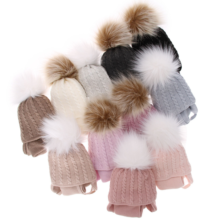 Girl's winter set: hat and tube scarf beige Klementin with pompom