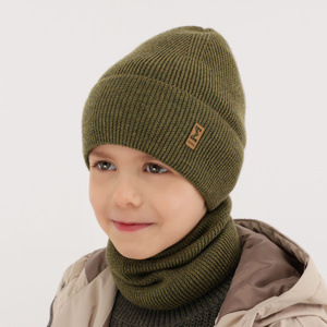 Boy's spring/ autumn set: hat and tube scarf green 100% extra fine merino wool Bruce