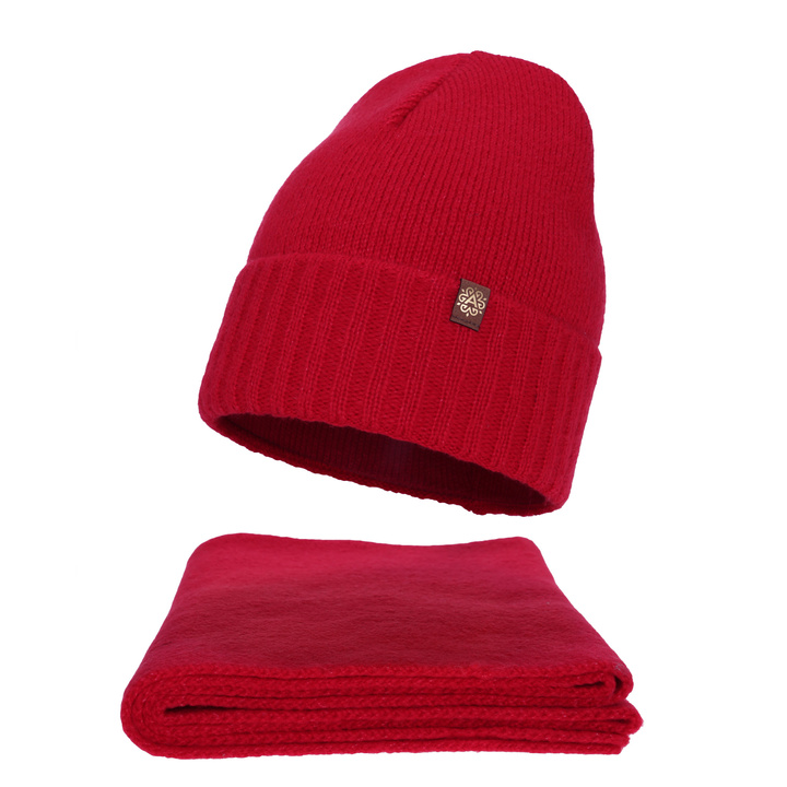 Woman's winter set: hat and scarf, red, Shasta