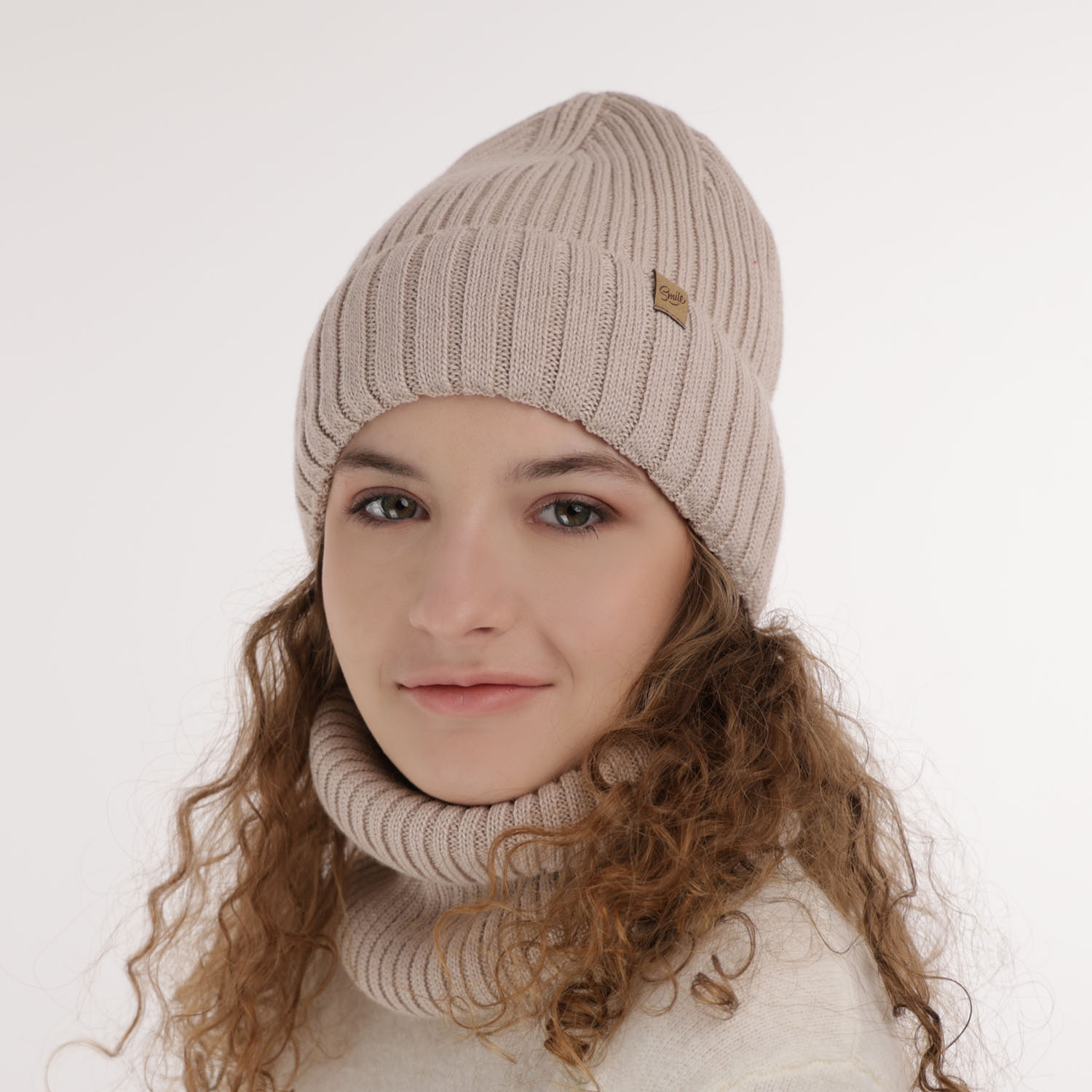 Girl's winter set: hat and tube scarf black merino wool Mesalia