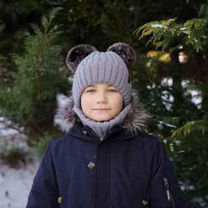 Boy's winter set: hat and tube scarf honey Largo with two pompom