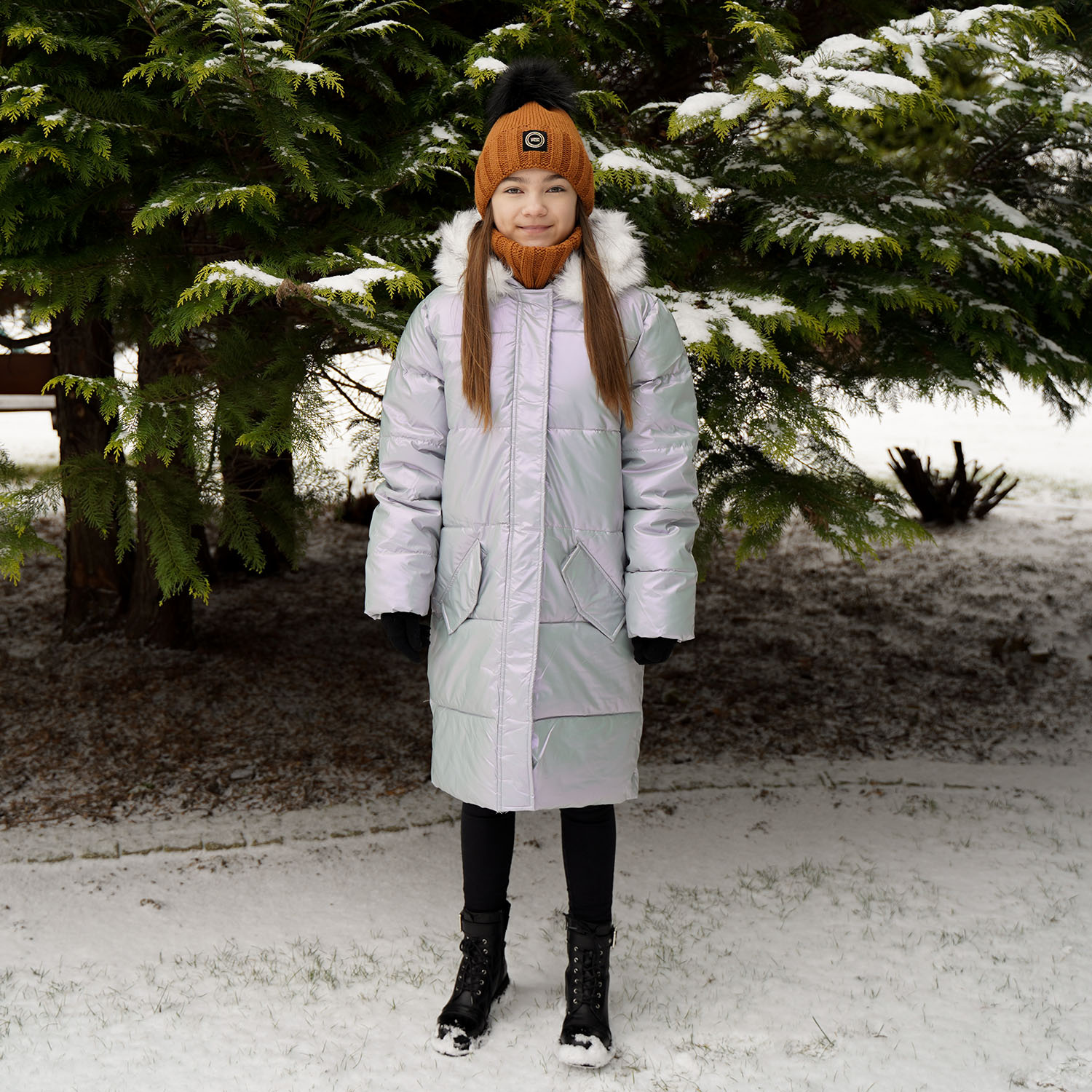 Girl's winter set: hat and tube scarf black Hendi with pompom