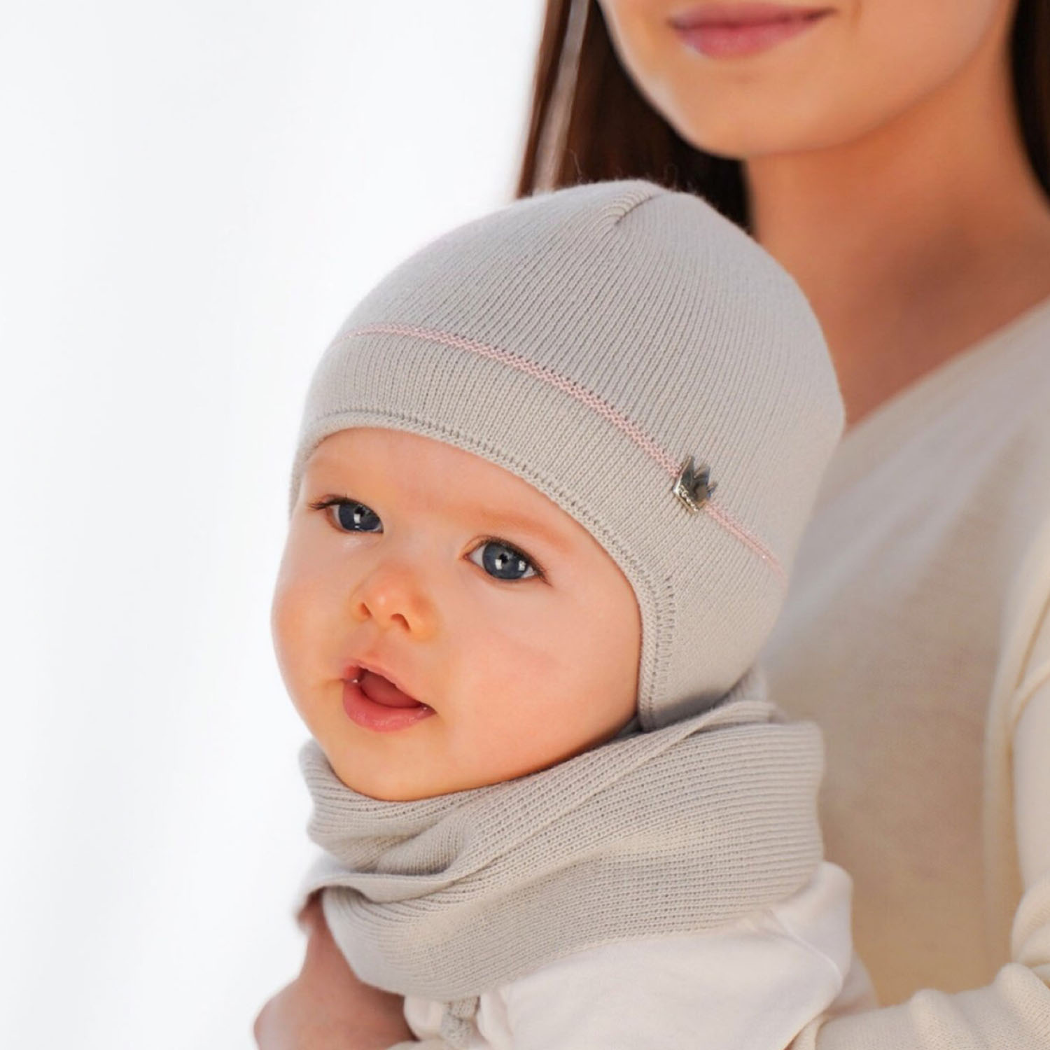 Girl's winter set: hat and scarf ecru Elina