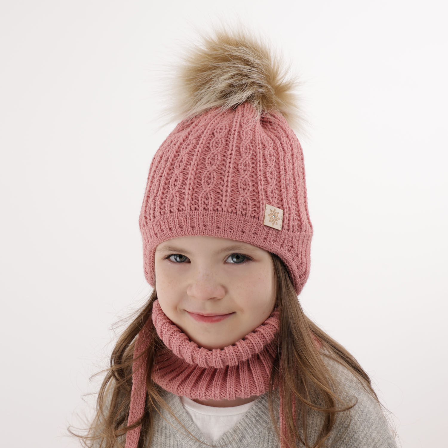 Girl's winter set: hat and tube scarf ecru with pompom Passa